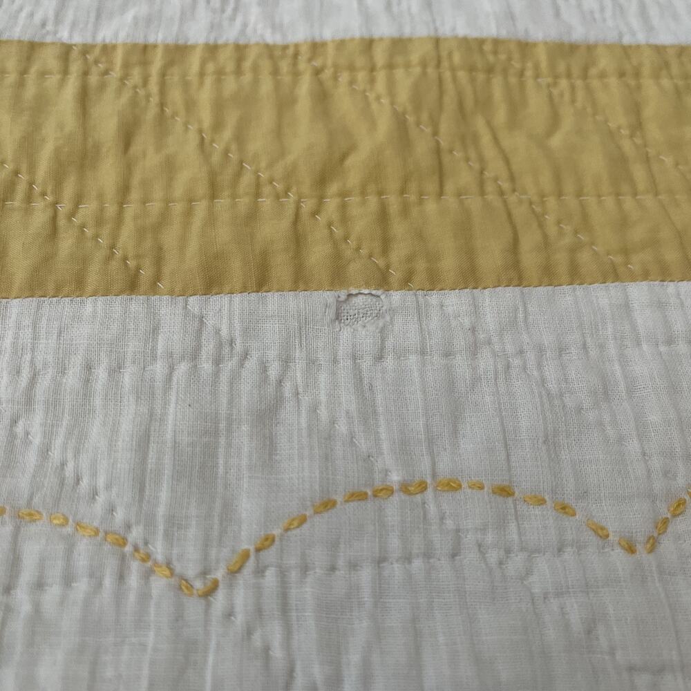 Handmade Hand Quilted Yellow Floral Embroidery Cotton Quilt Bedspread 75"x77" - Picture 9 of 15